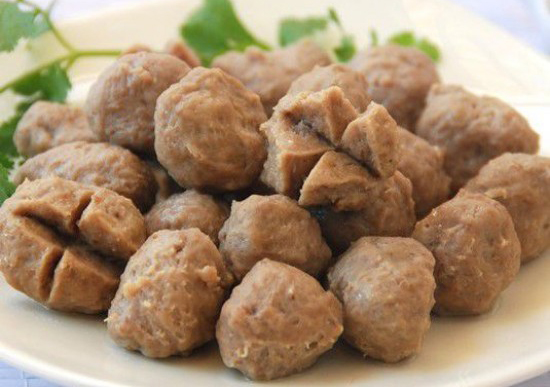 bò viên bao nhiêu tiền 1kg, bò viên kho sỉ Fafood, giá sỉ bò viên HCM, mua bò viên uy tín, bò viên cấp đông chất lượng